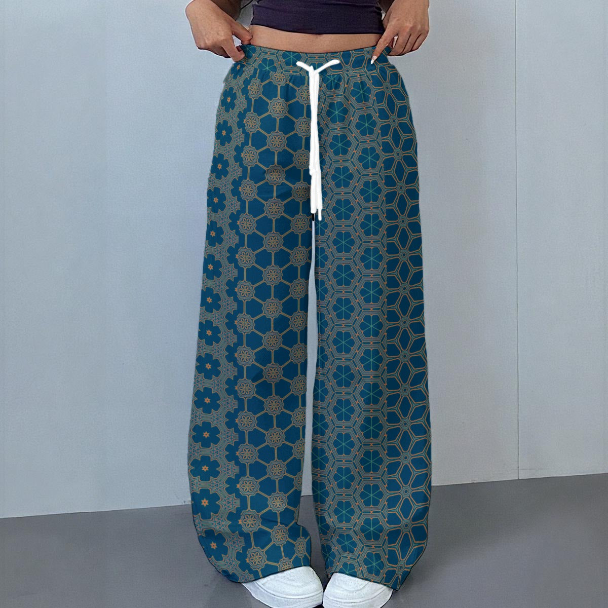 Reef - Drawstring Baggy Trousers